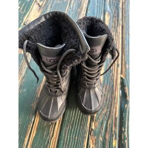 UGG Butte II CWR Kids Black Leather Waterproof Winter Boots Size 11 1019066K